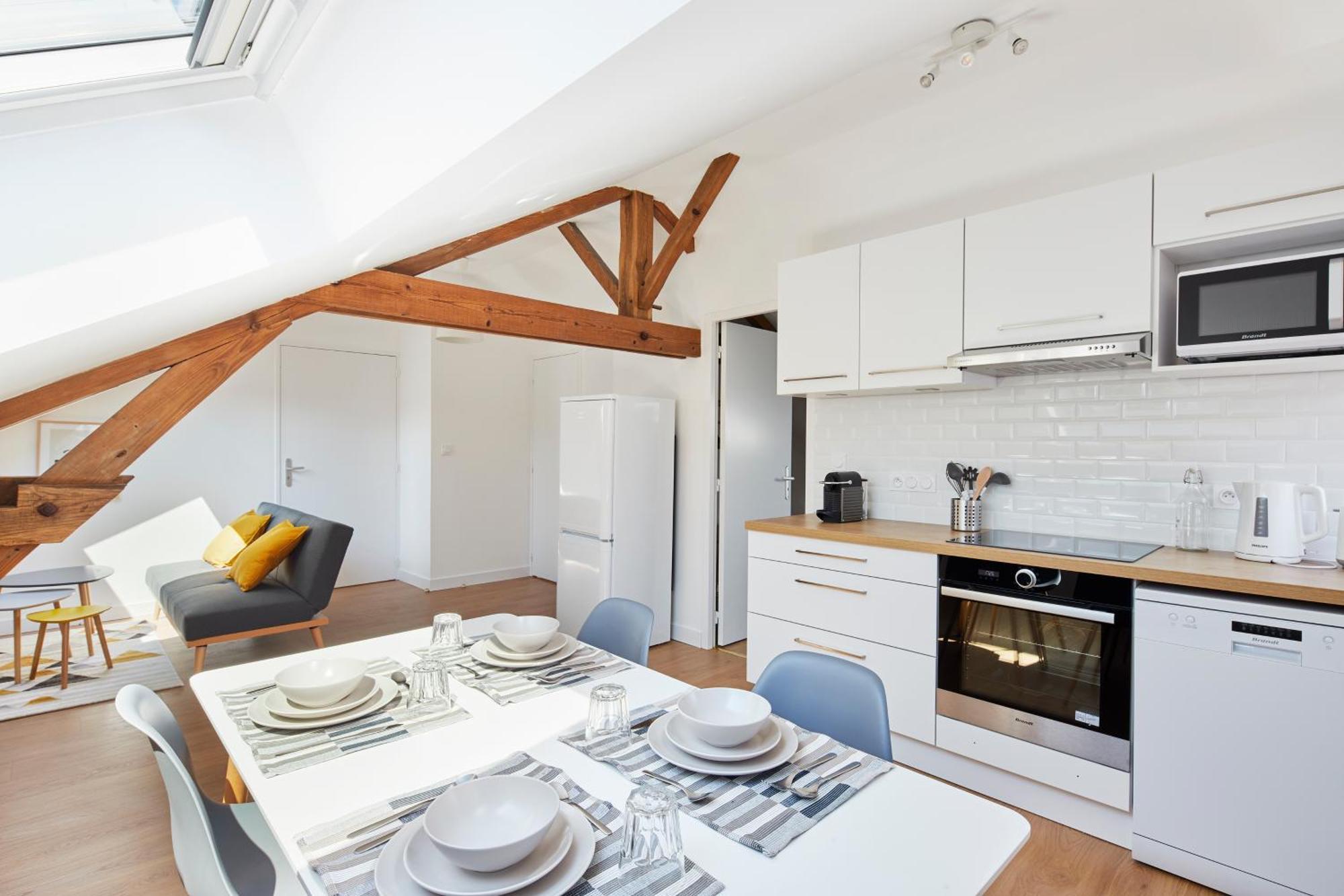 Appartement Minuit A Paris - Wifi Fibre/Linge/Parking à Châteaubriant Extérieur photo